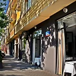 P&o Serviced Fabryczna Apartman Varsó