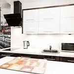 Apartman P&o Serviced Fabryczna Varsó