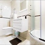 Apartman P&o Serviced Fabryczna