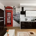 P&o Serviced Fabryczna Apartman Varsó