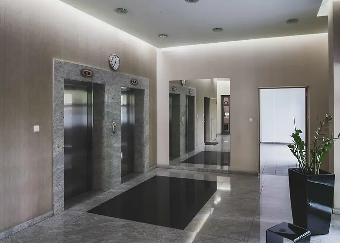 P&o Serviced Fabryczna *