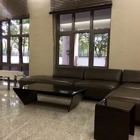 P&O Serviced Apartments Fabryczna Apartment *