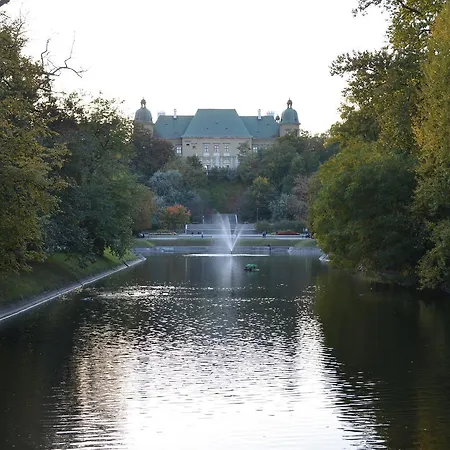 P&o Serviced Fabryczna Apartmán *