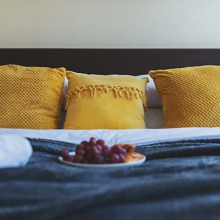 P&O Serviced Apartments Fabryczna