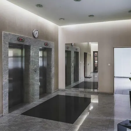 P&O Serviced Apartments Fabryczna *