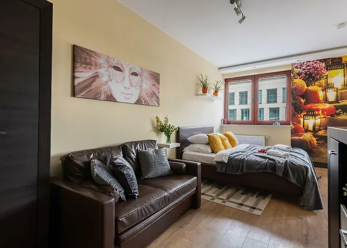 P&o Serviced Fabryczna Appartement