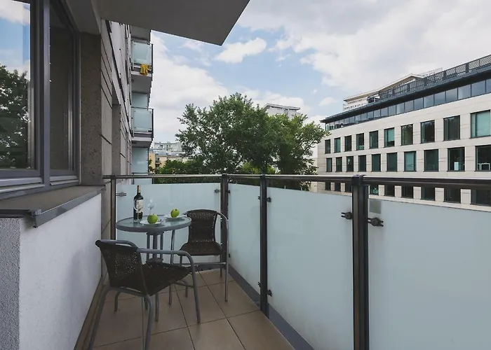 P&o Serviced Fabryczna Appartement