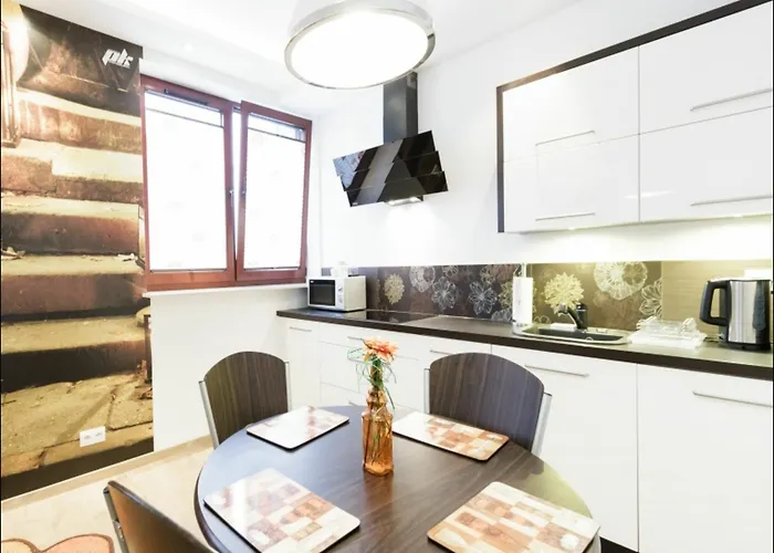 P&o Serviced Fabryczna Βαρσοβία