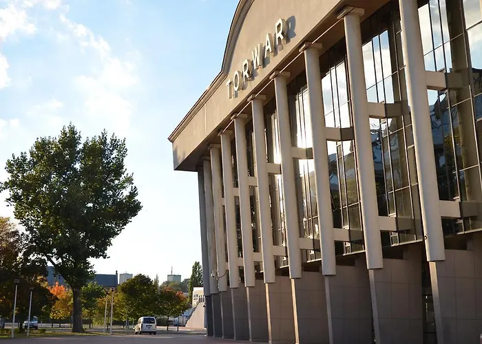 P&o Serviced Fabryczna